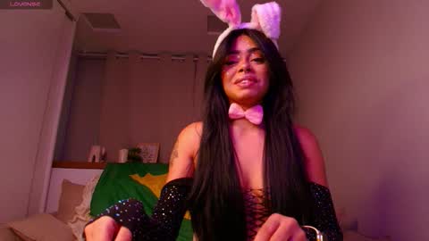 paulinne_clark online show from 7, 3, 2026