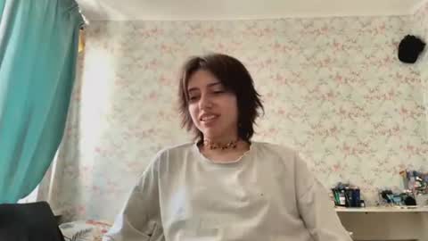 Snapshot of paulitabetenson chatting on 22, 6, 2026 lilyyyyy online show from 22, 6, 2026
