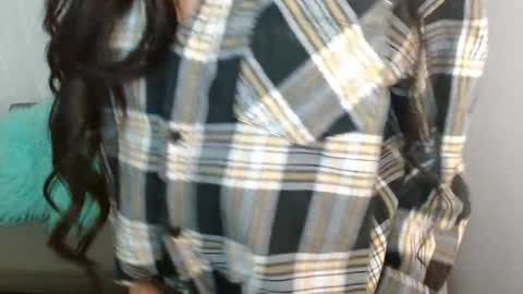 Snapshot of pauliv chatting on 4, 12, 2025 Paulina online show from 4, 12, 2025