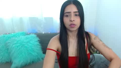 Snapshot of pauliv chatting on 22, 12, 2025 Paulina online show from 22, 12, 2025