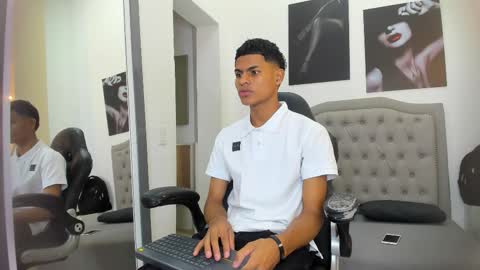 Paull Cassidy online show from 24, 11, 2025