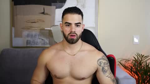 Snapshot of paulphoenix_ chatting on 1, 5, 2026 Paul Phoenix online show from 1, 5, 2026