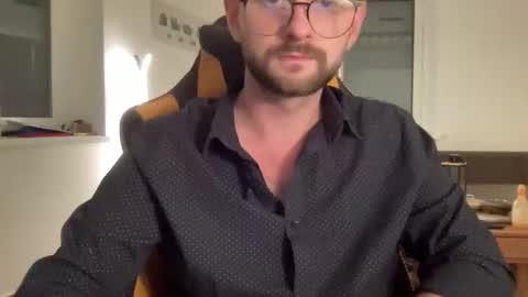 love bush online show from 7, 10, 2025