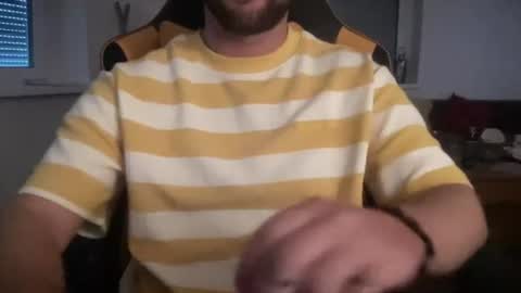 Snapshot of paulsimpsn chatting on 3, 7, 2026 love bush online show from 3, 7, 2026