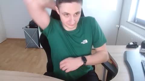 Snapshot of paulthesub chatting on 11, 1, 2026 Paul online show from 11, 1, 2026