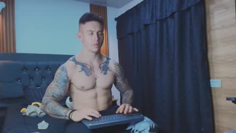 Snapshot of paulthompson_ chatting on 15, 2, 2026 Paul online show from 15, 2, 2026