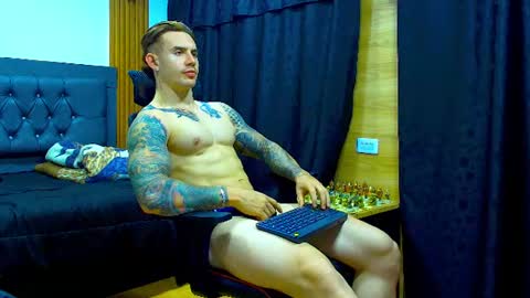Snapshot of paulthompson_ chatting on 18, 6, 2026 Paul online show from 18, 6, 2026