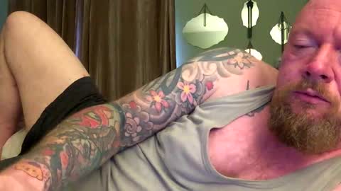 Snapshot of paulyb445 chatting on 20, 9, 2025 paulyb445 online show from 20, 9, 2025