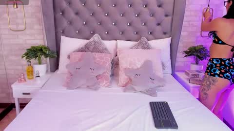 Snapshot of pauvega_ chatting on 18, 1, 2026 Pau online show from 18, 1, 2026