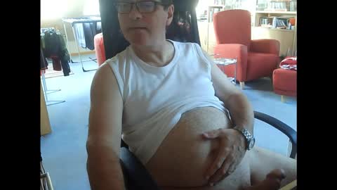 Snapshot of pavlovsdog2006 chatting on 18, 12, 2025 Pavlov aka Peter online show from 18, 12, 2025