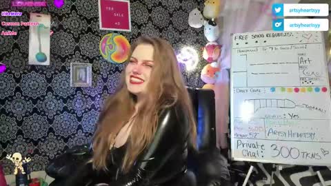 ArtsyHeartsyy online show from 24, 12, 2024