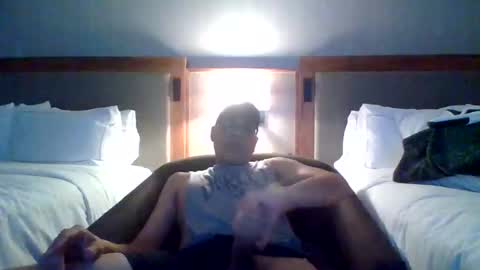 pawgkiller online show from 14, 4, 2026