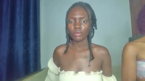 peach_ebonny online show from 15, 4, 2026