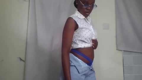 peach_melbah online show from 26, 2, 2026