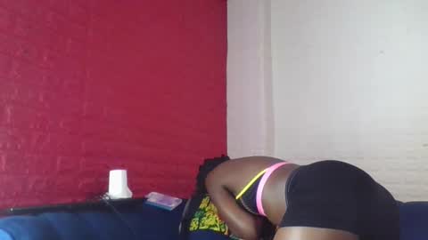 peach_melbah online show from 14, 5, 2026