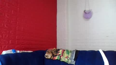 peach_melbah online show from 20, 5, 2026