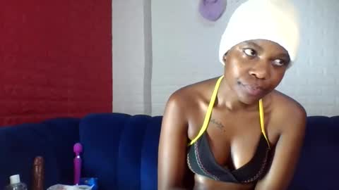 peach_melbah online show from 23, 5, 2026