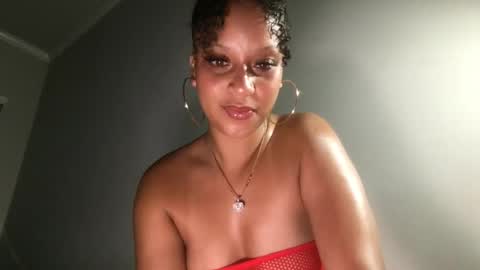 Snapshot of peachessinclair chatting on 5, 8, 2026 peachessinclair online show from 5, 8, 2026