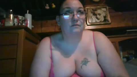 Snapshot of peachtree197 chatting on 8, 3, 2025 peachtree197 online show from 8, 3, 2025