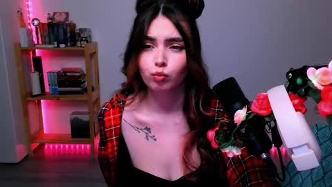 Peachy online show from 24, 10, 2025