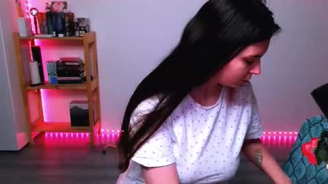 Peachy online show from 27, 10, 2025