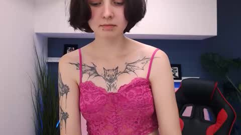 peachydreamm online show from 11, 10, 2025