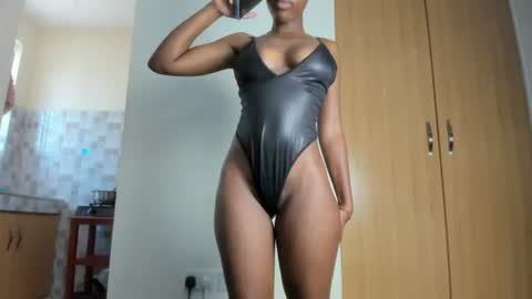 Snapshot of peachynaughty chatting on 21, 7, 2026 peachy online show from 21, 7, 2026