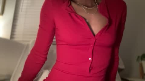 Peachy Keen Queen online show from 1, 5, 2026