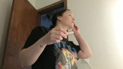 PeachyObsession online show from 4, 12, 2025