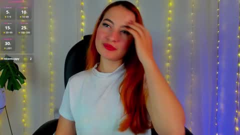 Snapshot of pear__moon chatting on 20, 12, 2025 LILLY online show from 20, 12, 2025