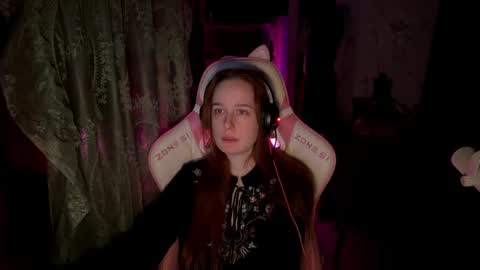 Snapshot of pearlprincess_ chatting on 26, 4, 2026 Adelina online show from 26, 4, 2026