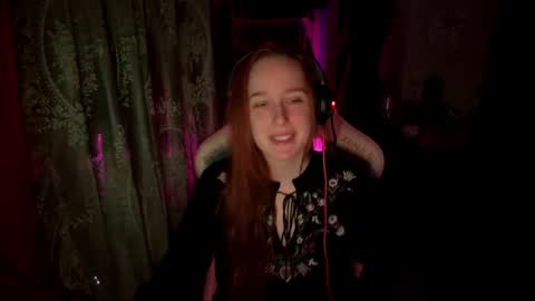 Snapshot of pearlprincess_ chatting on 28, 4, 2026 Adelina online show from 28, 4, 2026