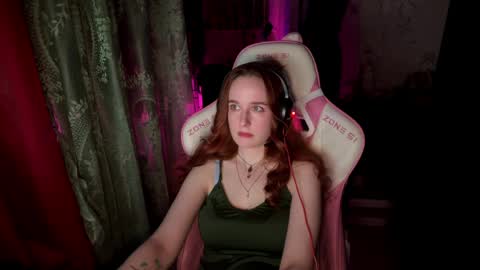 Snapshot of pearlprincess_ chatting on 10, 5, 2026 Adelina online show from 10, 5, 2026