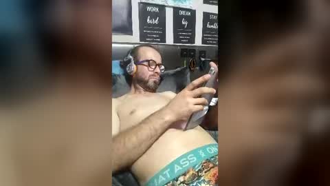 Snapshot of pedrocoelhopio chatting on 19, 6, 2026 pedrocoelhopio online show from 19, 6, 2026