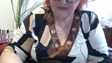 Snapshot of peggysoft chatting on 7, 5, 2026 PeggySoft online show from 7, 5, 2026