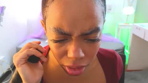 peneelopeecute online show from 19, 4, 2026