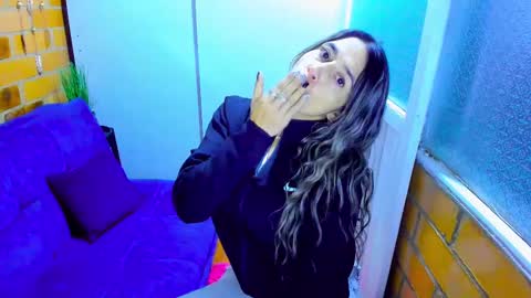 Penelope online show from 15, 2, 2025