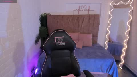 penelope online show from 20, 11, 2025