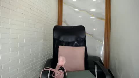 Penelopee Rouse online show from 26, 9, 2025