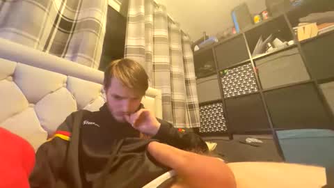 Snapshot of penguin666778 chatting on 19, 2, 2026 Penguin online show from 19, 2, 2026