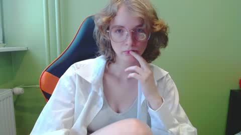 Snapshot of penny_lust chatting on 12, 5, 2026 Penny online show from 12, 5, 2026