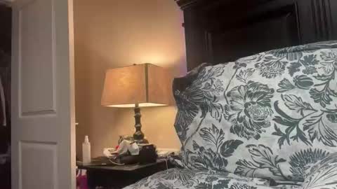 penutbutter691 online show from 15, 11, 2025