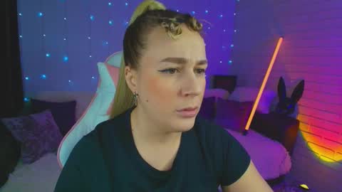 Dia  online show from 21, 2, 2025