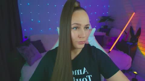 Dia  online show from 15, 9, 2025