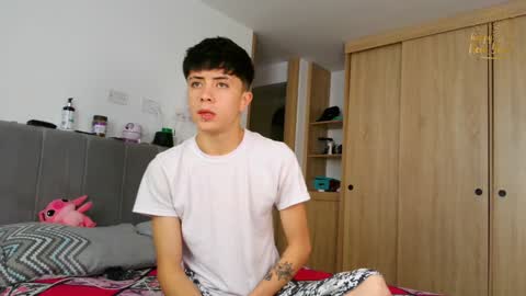 Snapshot of perceo09 chatting on 30, 12, 2024 first anal video in bio we are lucy and perceo follow us online show from 30, 12, 2024