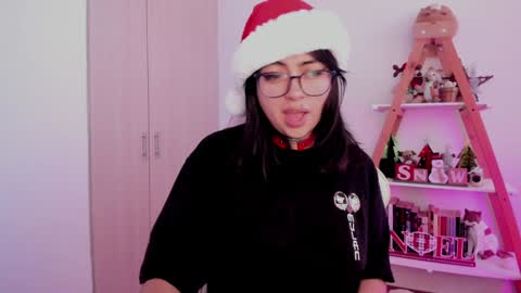 Sarah Ana Banana online show from 4, 12, 2024