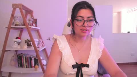 Sarah Ana Banana online show from 22, 1, 2025