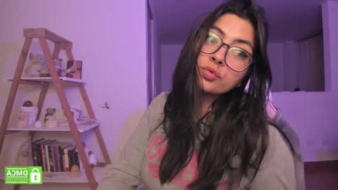 Sarah Ana Banana online show from 2, 3, 2025