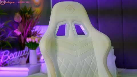 Snapshot of perfectt33n chatting on 14, 11, 2025 Dee online show from 14, 11, 2025