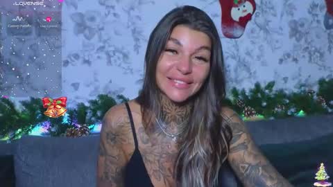 Snapshot of perfecttbaby77n chatting on 21, 12, 2024 Anna online show from 21, 12, 2024